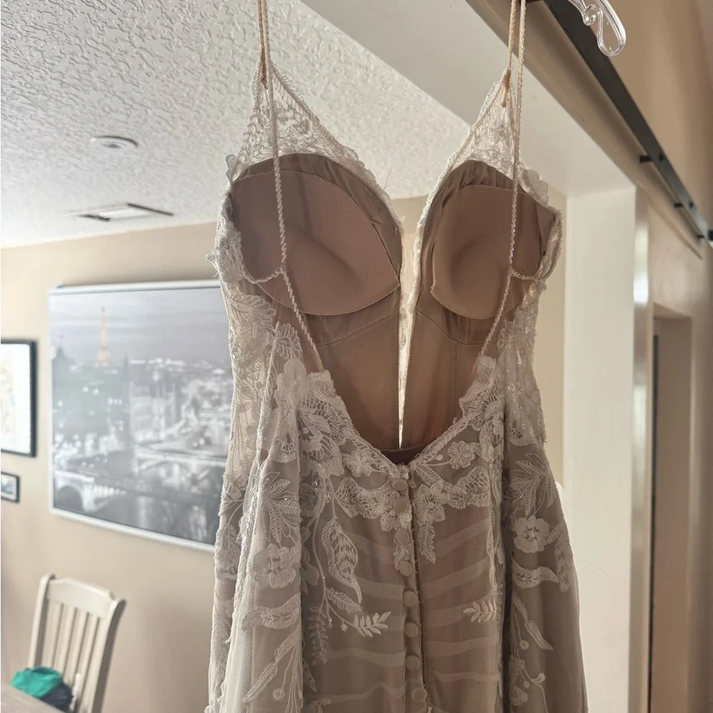 Essence of Australia wedding dress size 10 - Picture 9 of 10